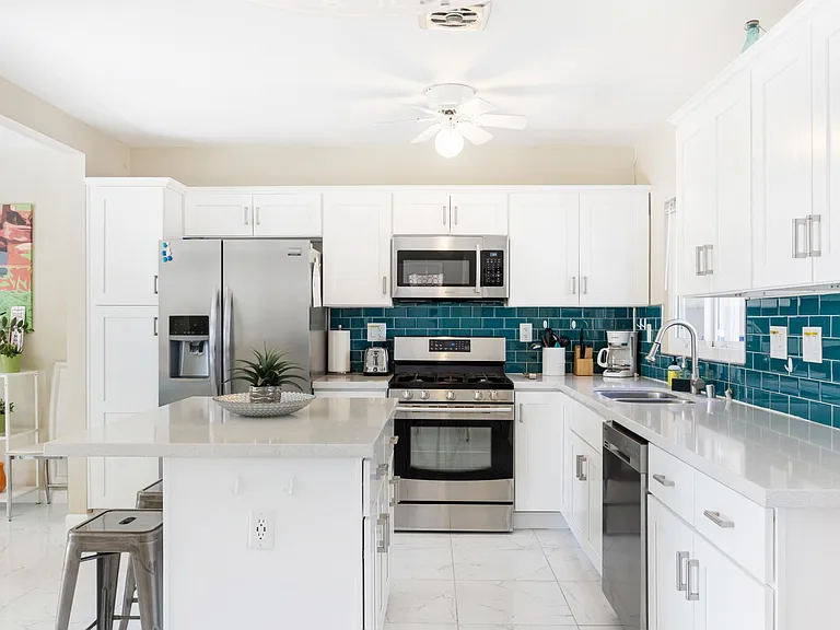 4385 E Paseo Caroleta — Photo 9
