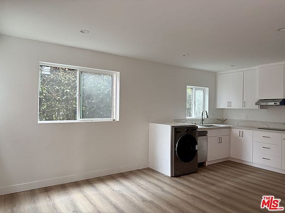 4th image of 2201 1/2 Juliet St #C