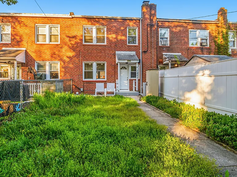 2493 Fairway — Photo 27