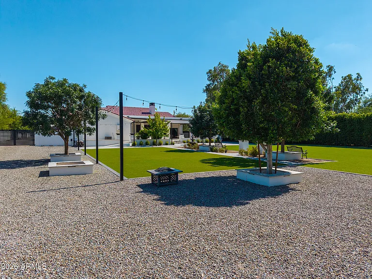 12424 E Victoria St — Photo 103