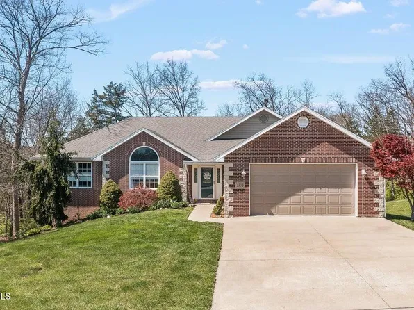 1904 Grand Point Ct, Jefferson City, MO 65109
