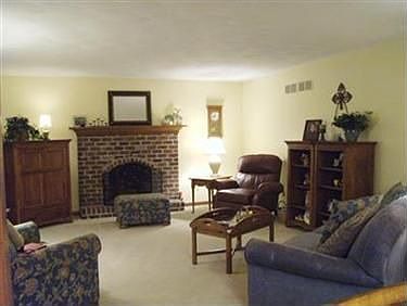 4th image of 5770 Rosewood Dr