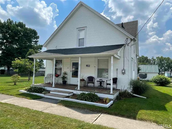102 Pearl St, Royal Center, IN 46978