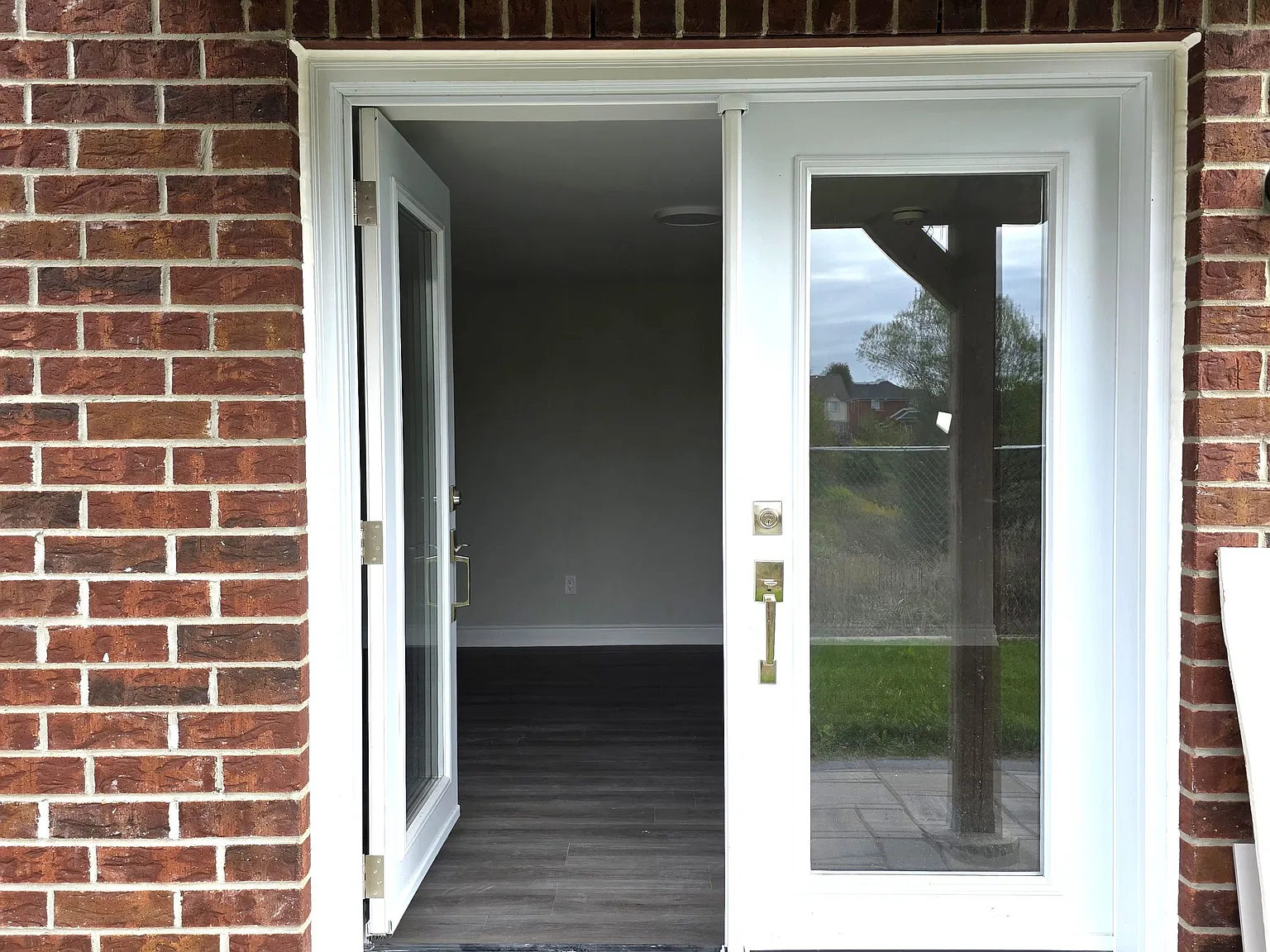 2 bed, $1,950 — Photo 2