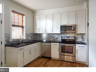 6 S Valley Rd APT B, Paoli, PA, 19301