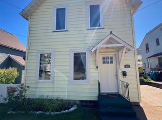 412 Oak St, Marquette, MI 49855