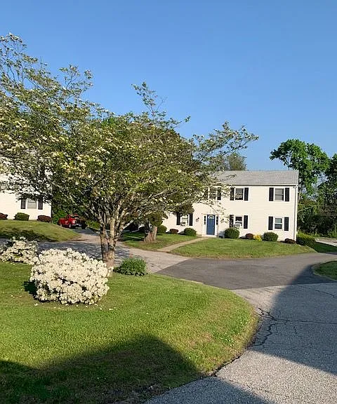 1745 Boston Post Rd — Photo 5