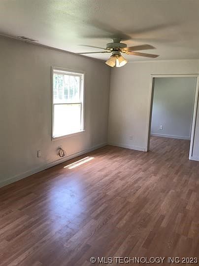 2nd image of 114 S 35th Avenue