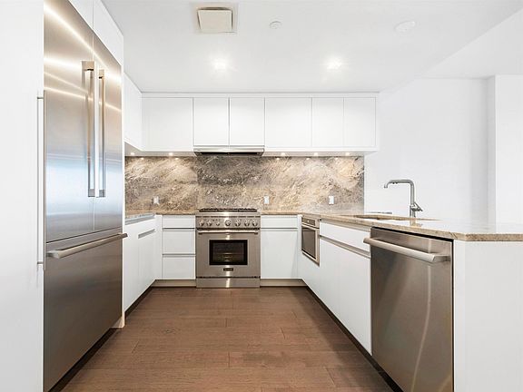 3rd image of 300 Adolphus Ave #1206