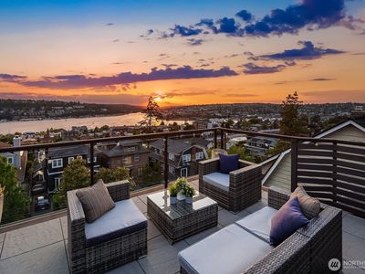 2222 Broadway E, Seattle, WA, 98102