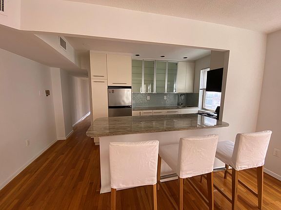 Open kitchen