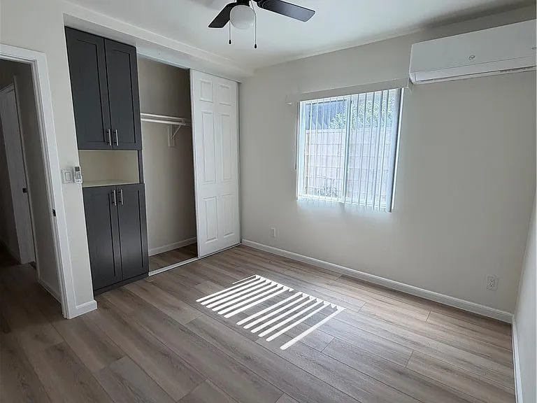 1329 E 56th St — Photo 11