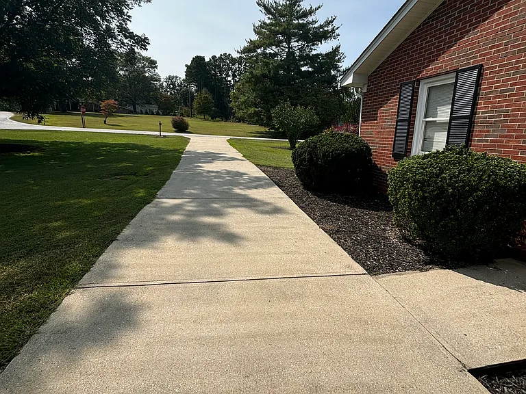 300 Asbury Dr — Photo 4