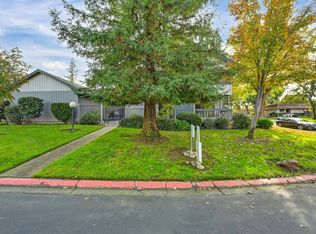 8004 Briar Ridge Ln, Citrus Heights, CA 95610