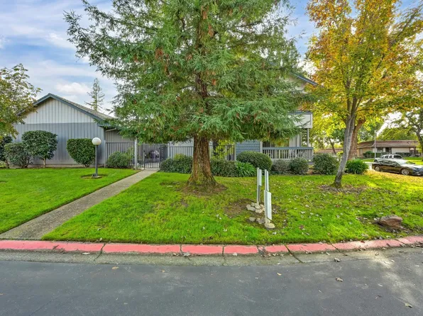 8004 Briar Ridge Ln, Citrus Heights, CA 95610