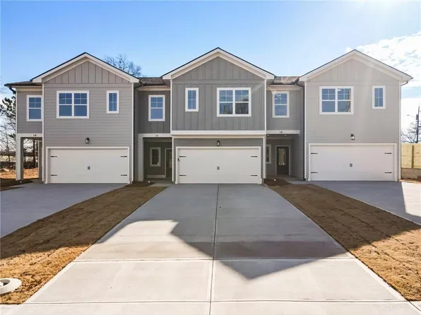 14 Wade St, Winder, GA 30680