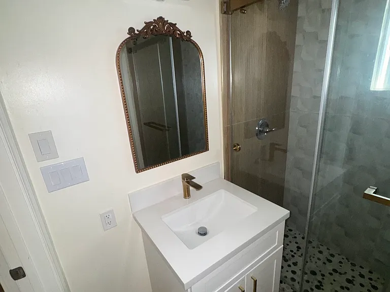 2200 Cedar St #B — Photo 1