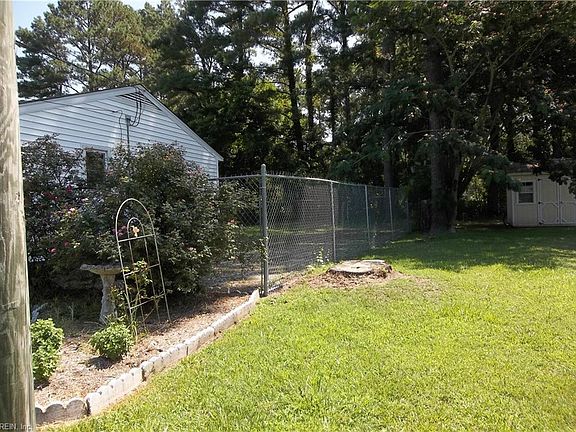 4th image of 29353 Delaware Rd