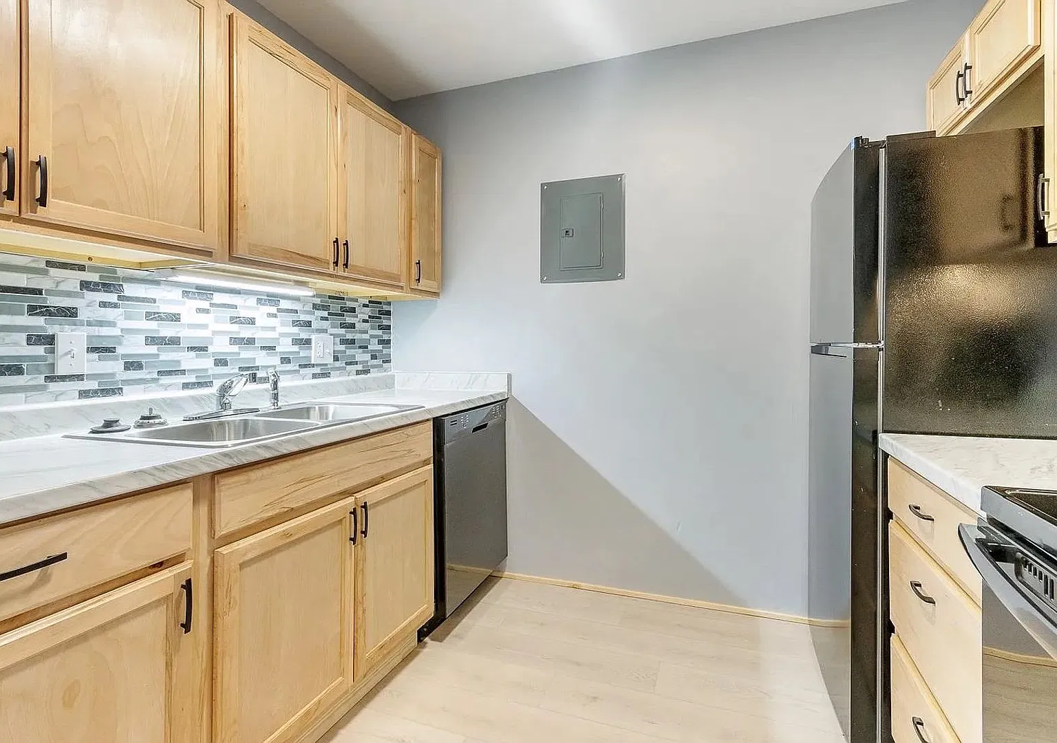 Westview Court Apartments — Photo 3