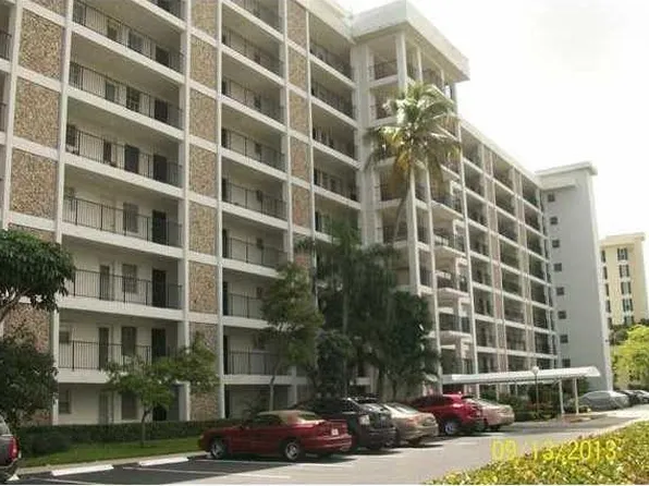 3150 N Palm Aire Drive Unit 407, Pompano Beach, FL 33069