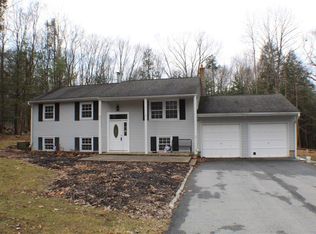 97 Hubbard Rd, Bloomingburg, NY 12721