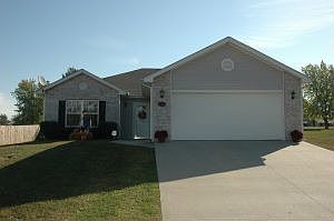 1st image of 4004 Cotton Wood Dr