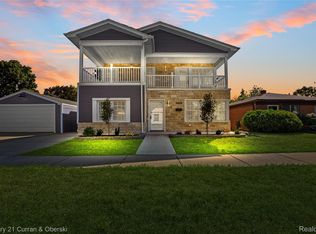 4685 Gertrude St, Dearborn Heights, MI 48125