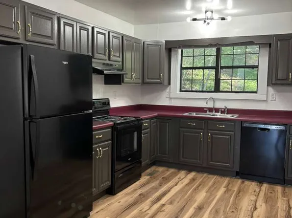 509 E Forrest St, La Follette, TN 37766