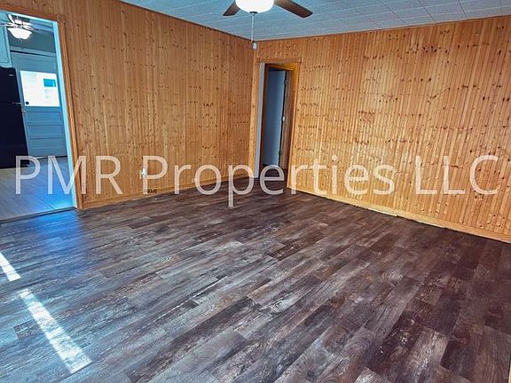 3rd image of 2904 NW 19th St