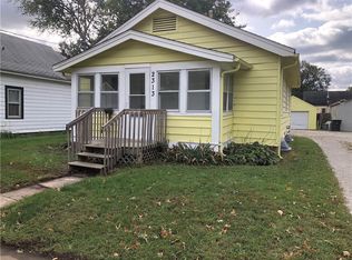 2313 Lyon St, Des Moines, IA 50317