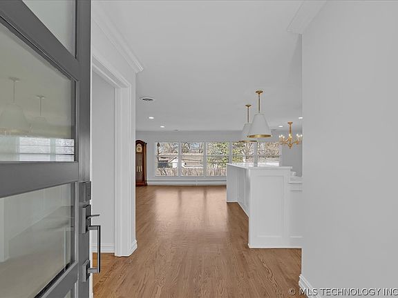 3rd image of 3138 S Zunis Pl