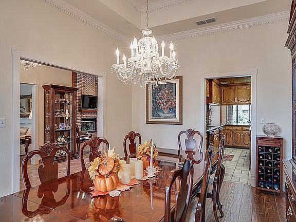 Crown moldings