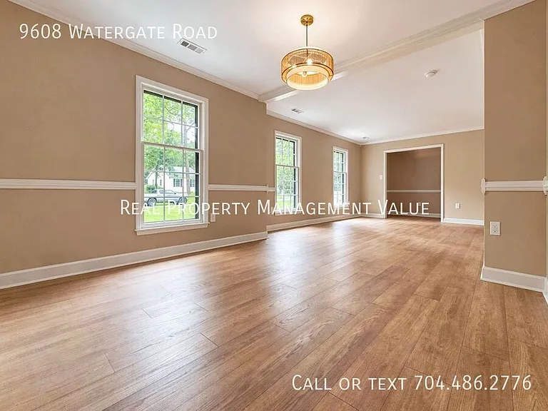 9608 Watergate Rd — Photo 10