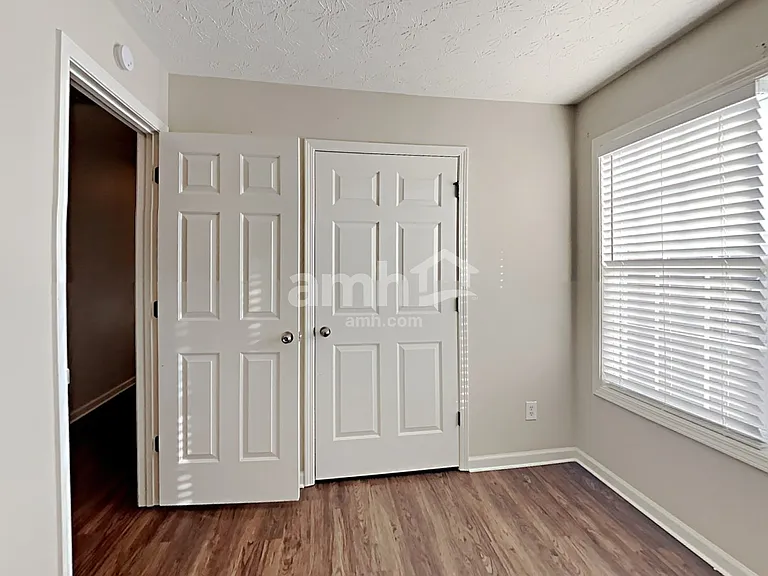 1558 Great Shoals Cir — Photo 17
