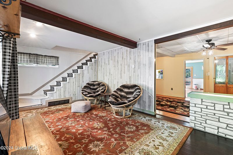 5th image of 46 Bloomingdale Avenue