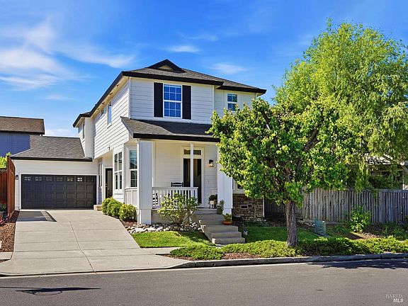 5th image of 1295 Pedroncelli Drive