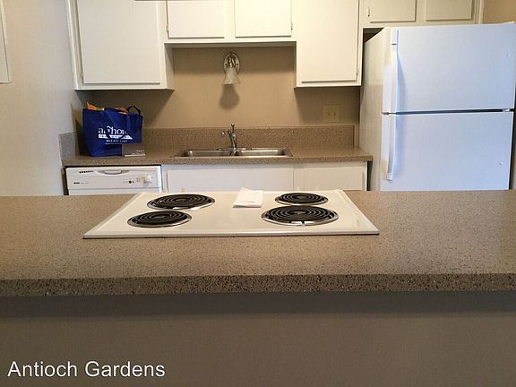 3rd image of 8709 W 65th St APT 201