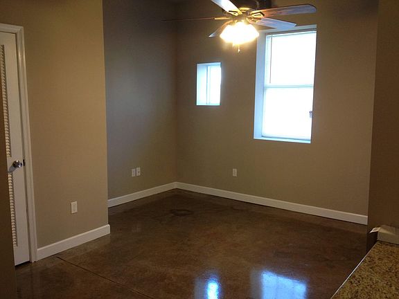 5th image of 275 Jefferson Ave Unit 3