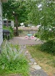 2nd image of 2069 Mars Ave