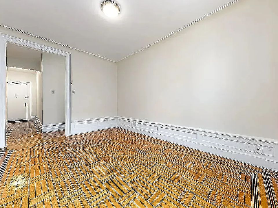 1st image of 631 W 207th St #55631