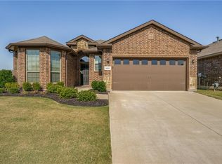 6801 Elderberry Dr, Arlington, TX 76001