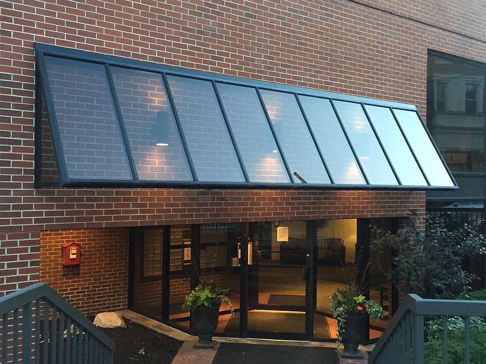 1st image of 1600 Massachusetts Ave APT 402