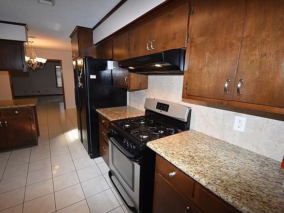 4th image of 4105 Heatherglen St
