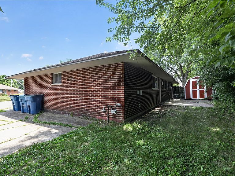 Listing photo 5