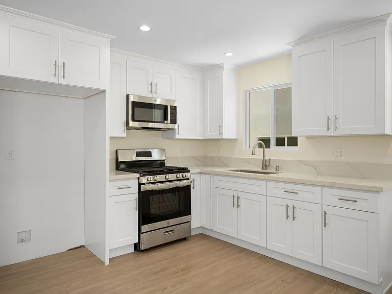 1007 W Angeleno Ave #103 — Photo 8