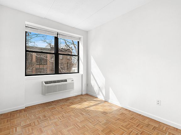 5th image of 129 Boerum Pl APT 4C
