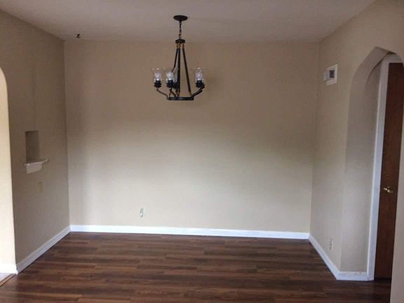 5th image of 5932 Nagel Ave