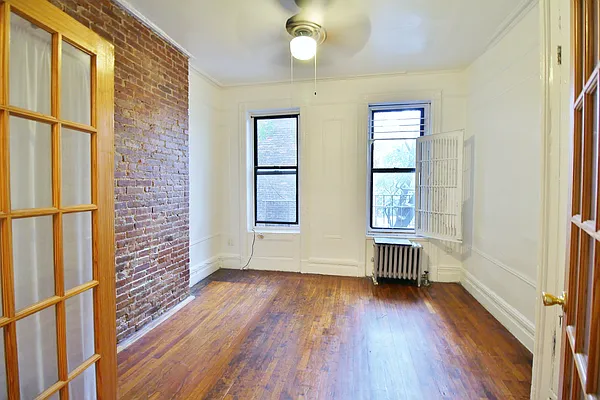 Rented by Julianna Realty Corp | media 9