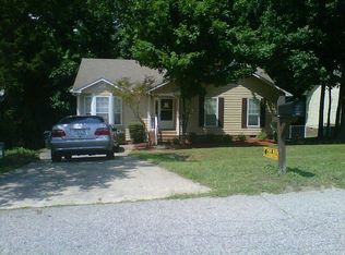 4441 Labrador Dr, Raleigh, NC 27616