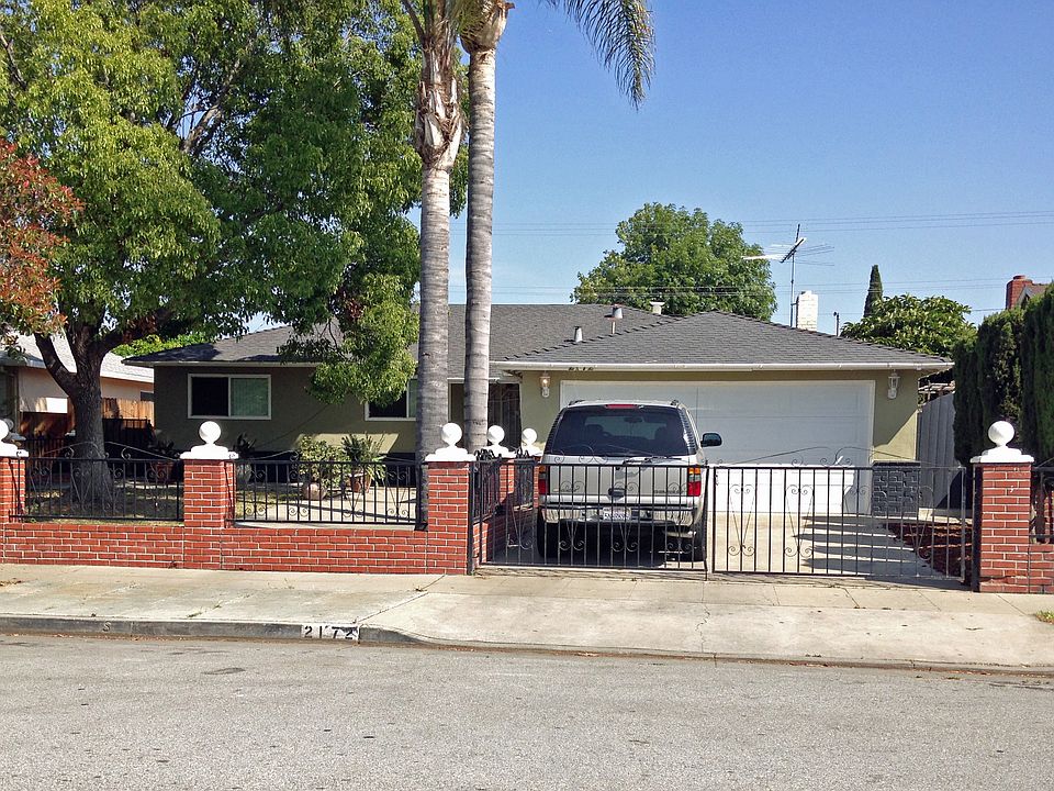 1st image of 2172 Tiara Dr